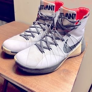 Nike men’s hyper dunks